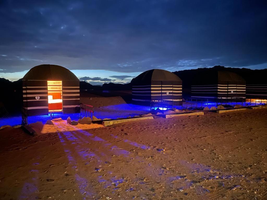 Hala Rum Camp Hotel Wadi Rum Exterior photo